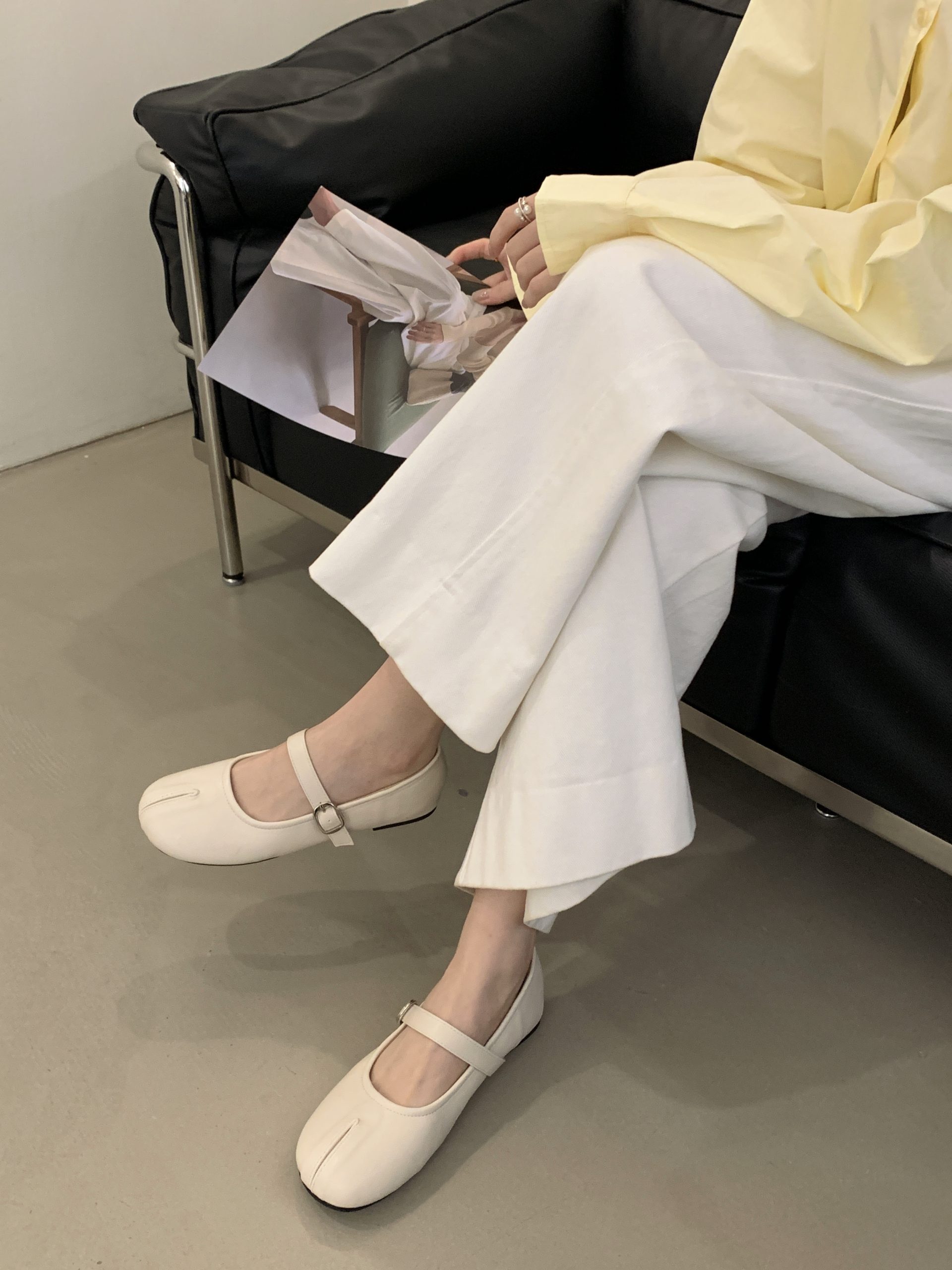 2025 Spring Flat Comfort Mary Jane Shoes for Women - Soft Sole Round Toe Buckle Loafers - Image 2